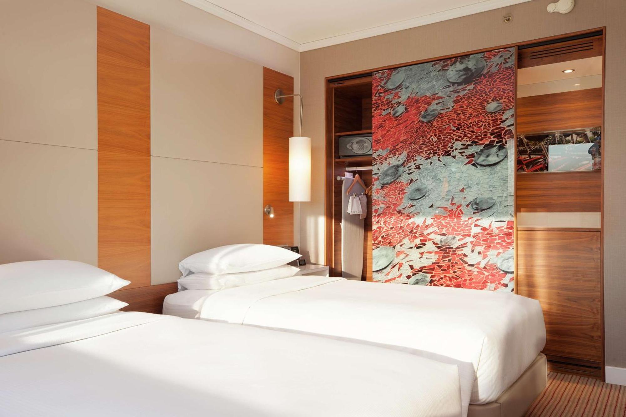 Hilton Barcelona Hotel Bagian luar foto