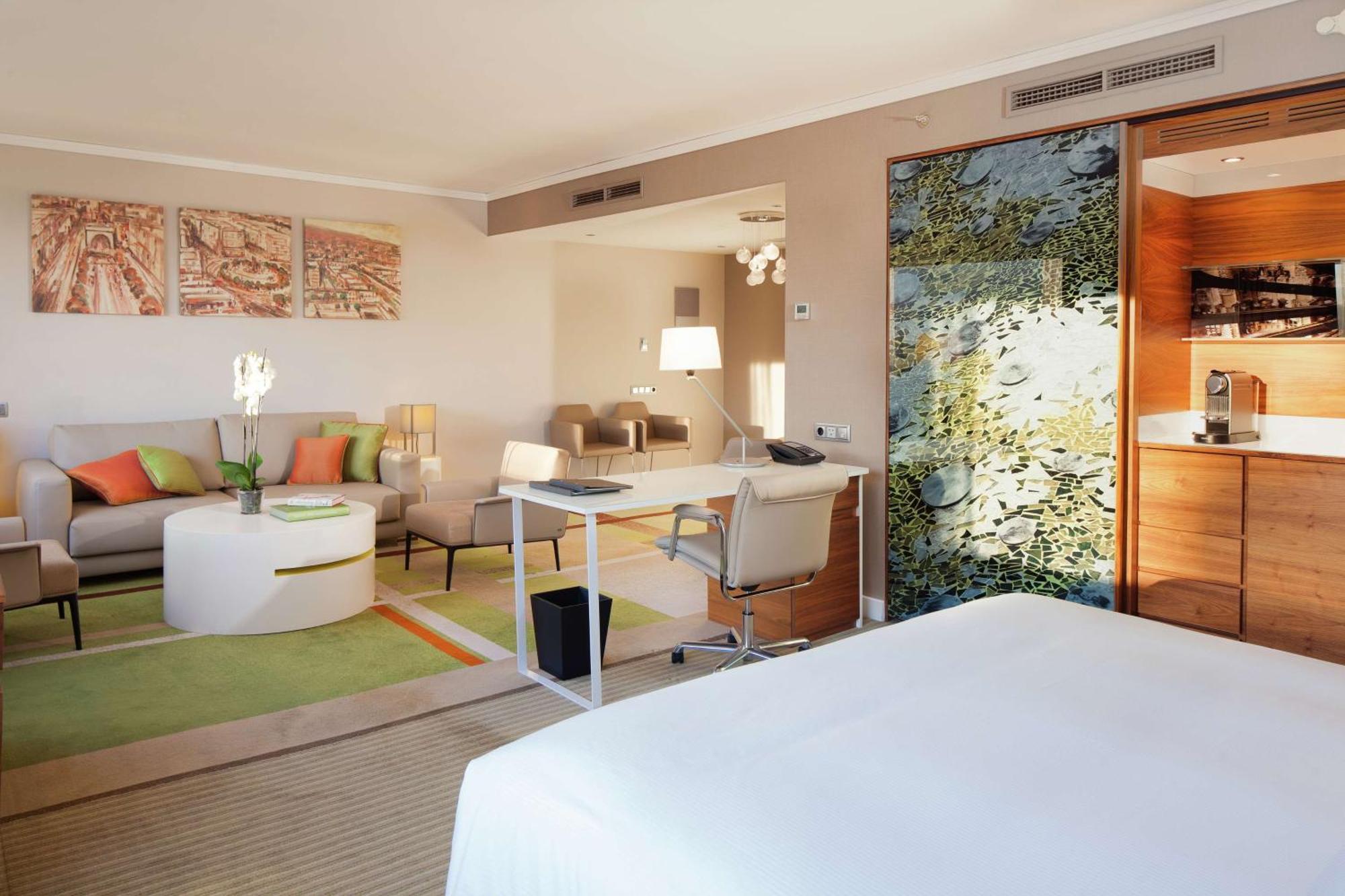 Hilton Barcelona Hotel Bagian luar foto