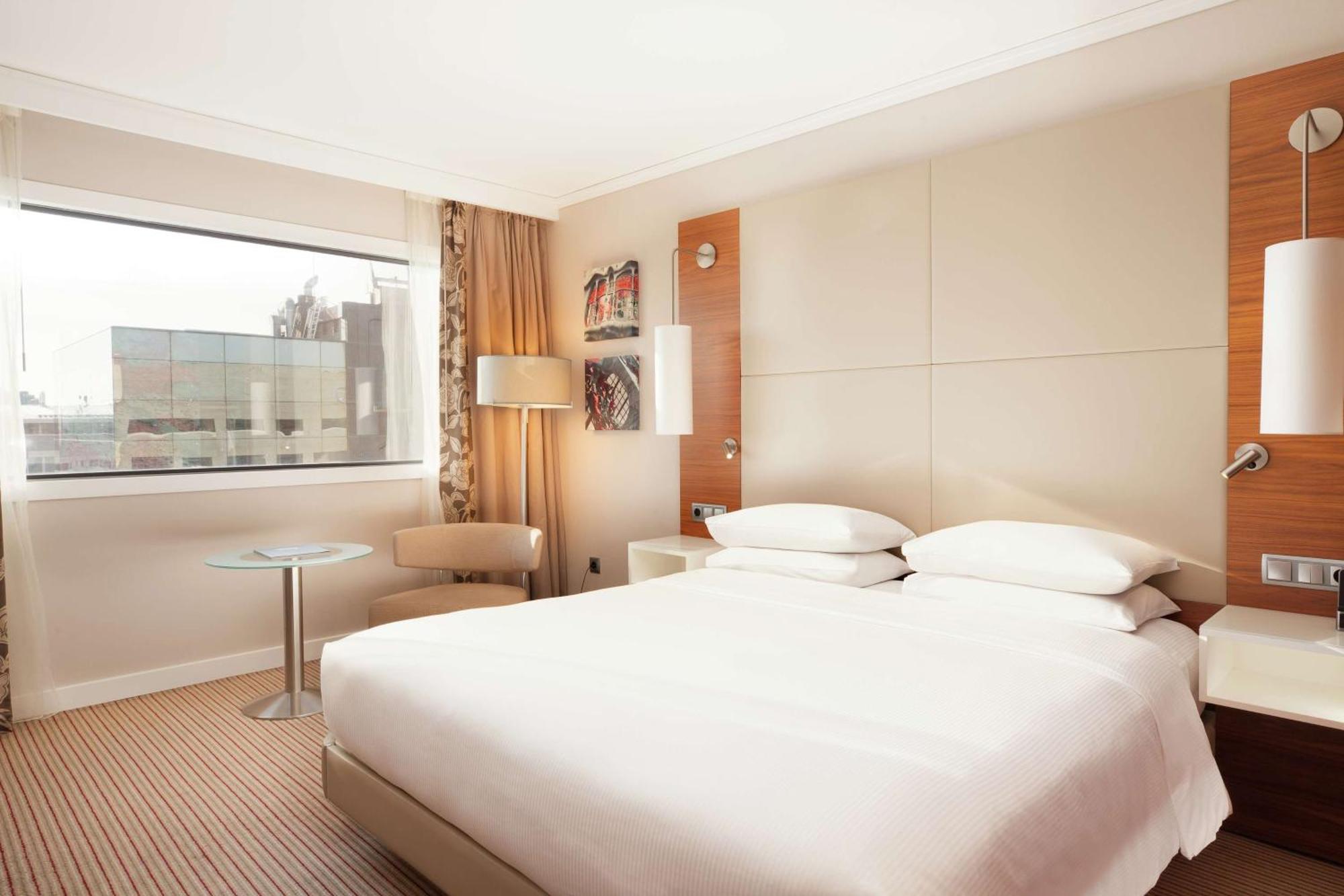 Hilton Barcelona Hotel Bagian luar foto